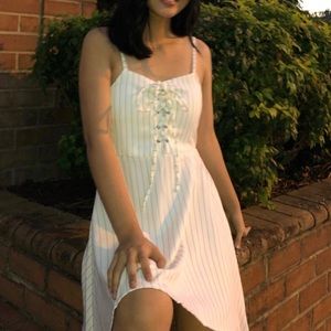 Cute striped dress with bra pads